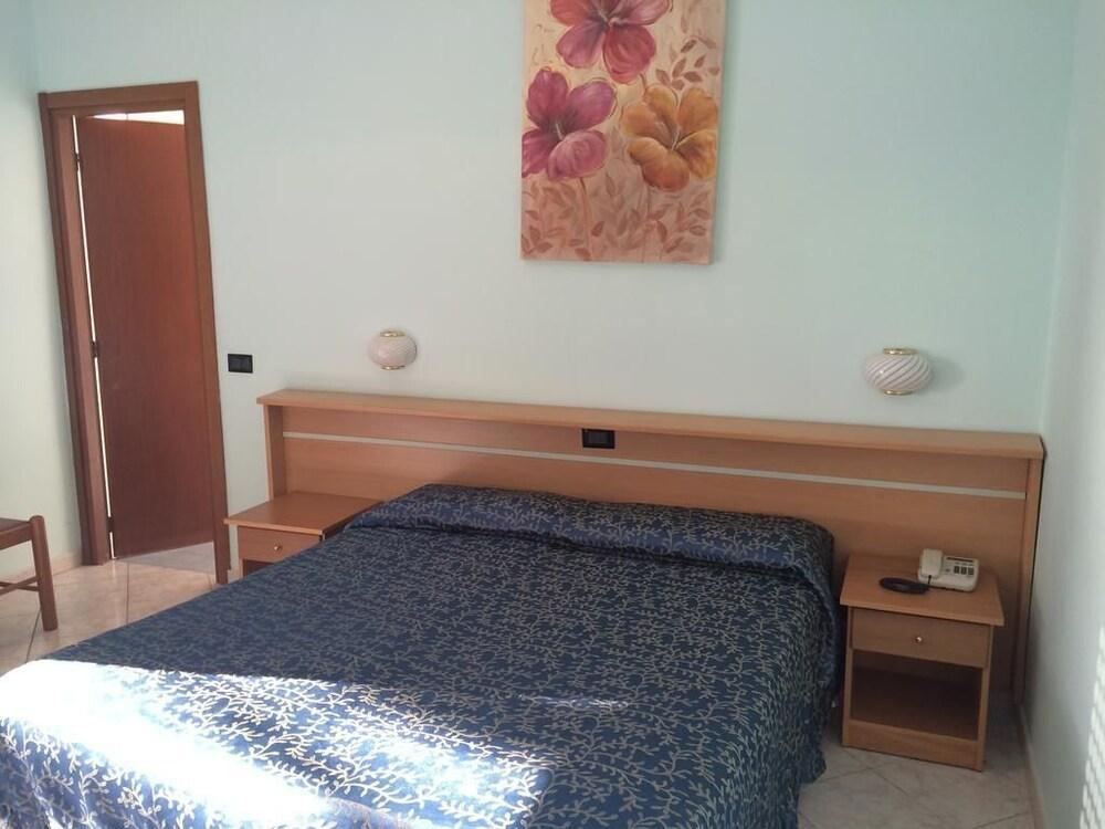 Hotel Corallo Finale Ligure Esterno foto
