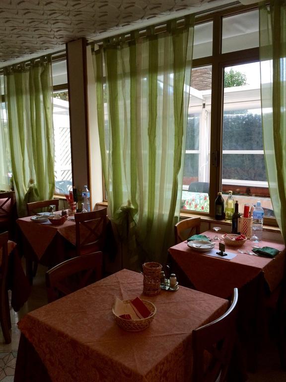 Hotel Corallo Finale Ligure Esterno foto