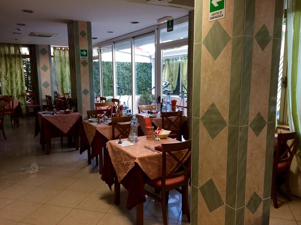 Hotel Corallo Finale Ligure Esterno foto