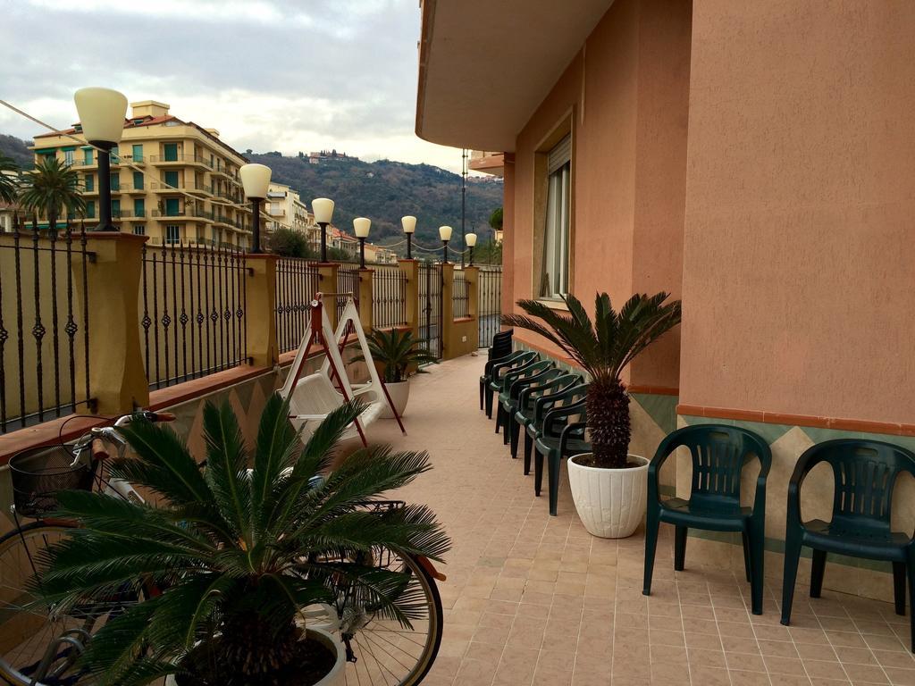 Hotel Corallo Finale Ligure Esterno foto