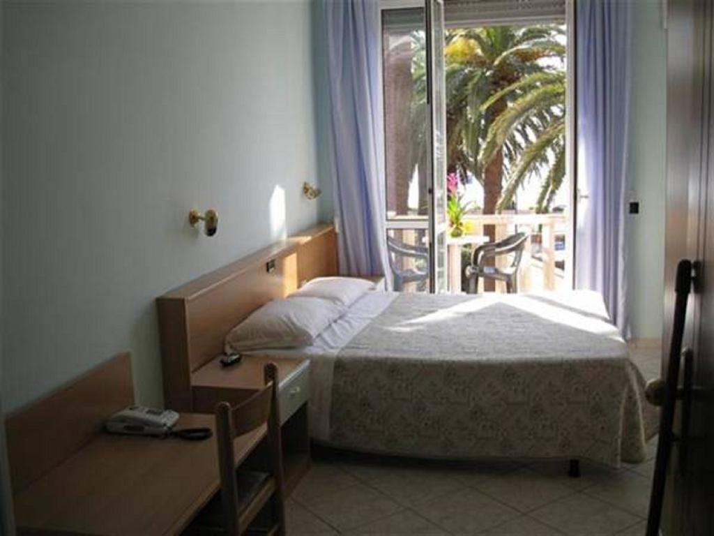 Hotel Corallo Finale Ligure Camera foto